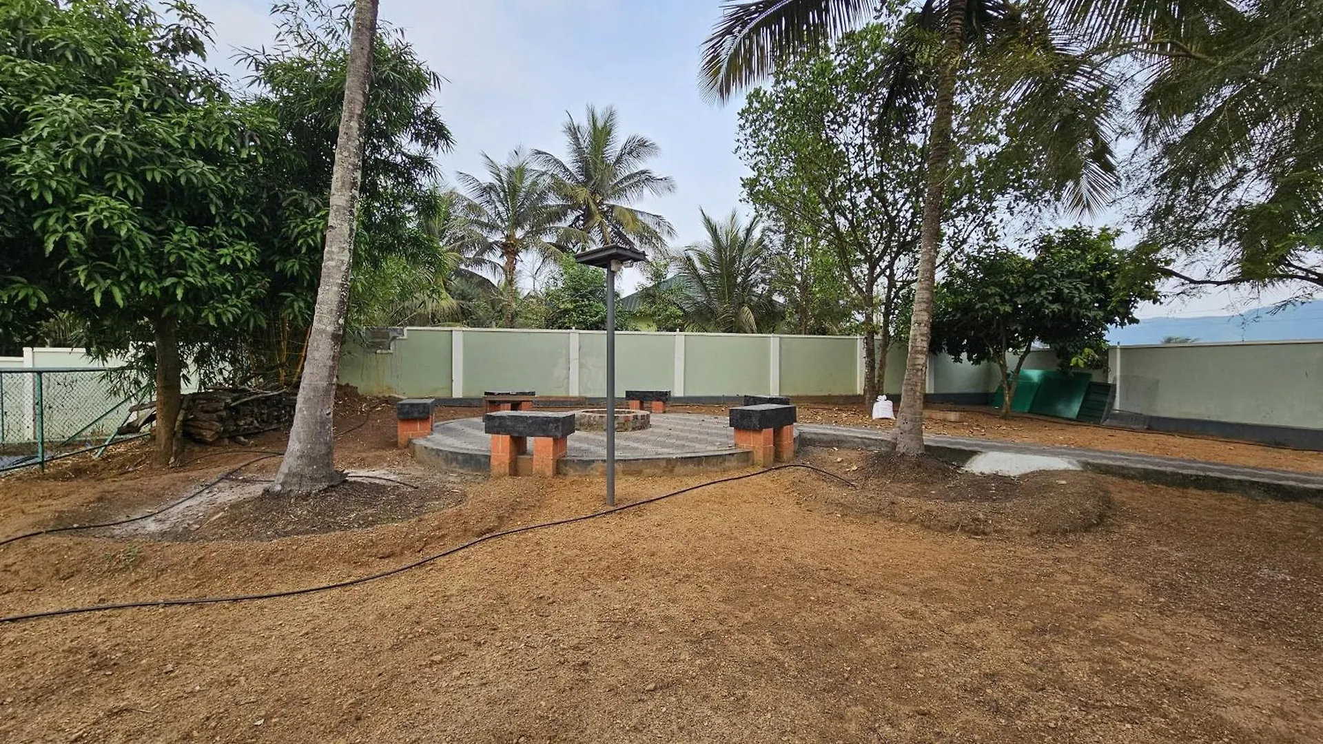 Midway Crest Farmstay Attappadi Farm stay