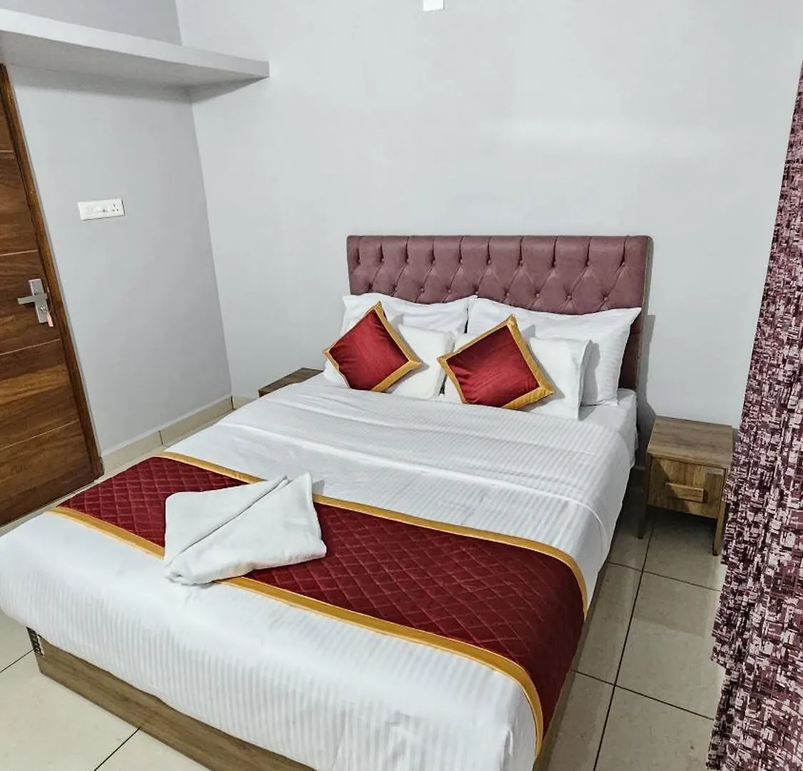 Midway Crest Farmstay Attappadi Farm stay